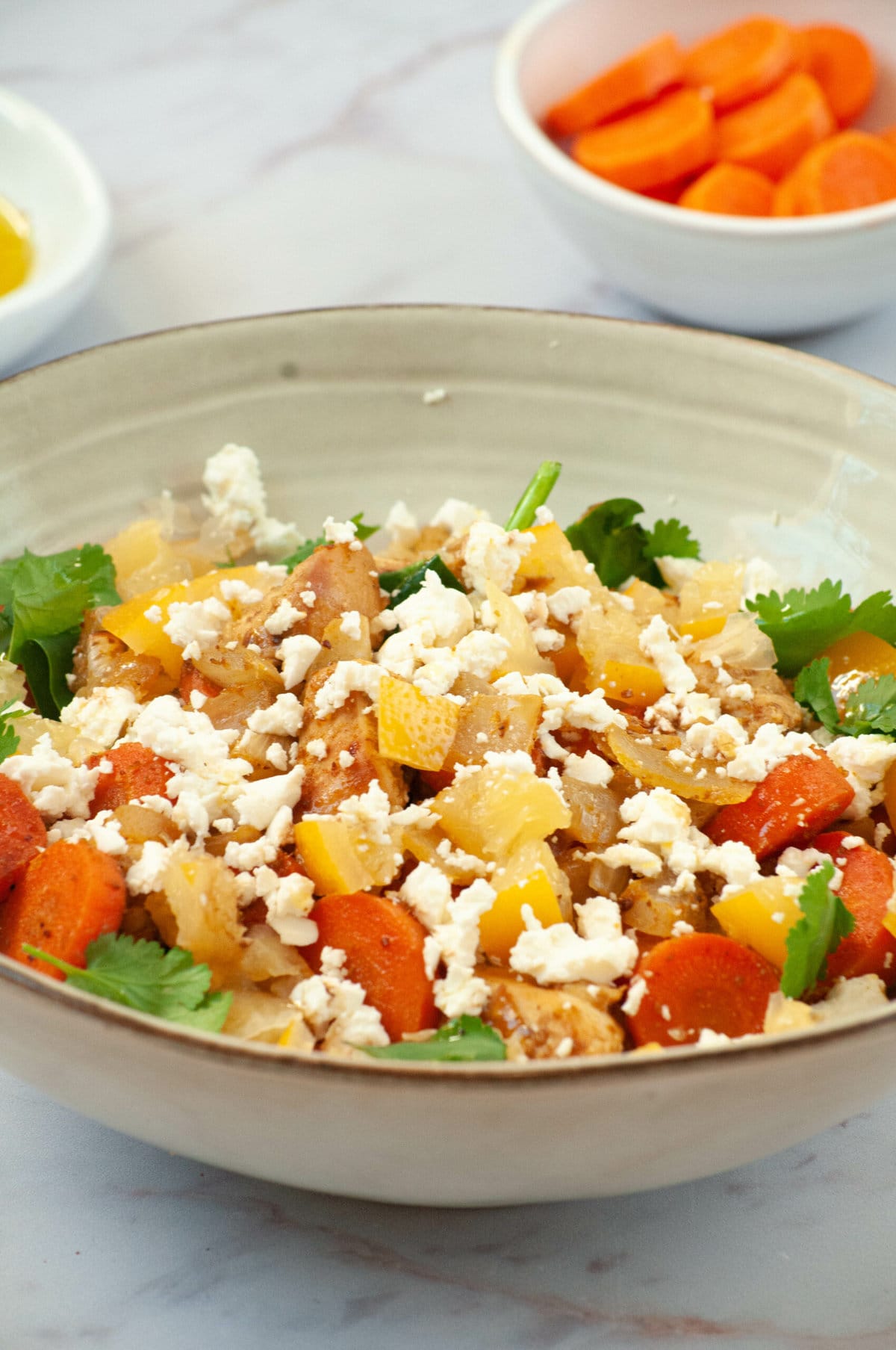 Red Lentil Salad With Chicken Marie Food Tips   Hot Salad De Lentilles Corail Poulet Carottes Et Feta 3 Scaled 