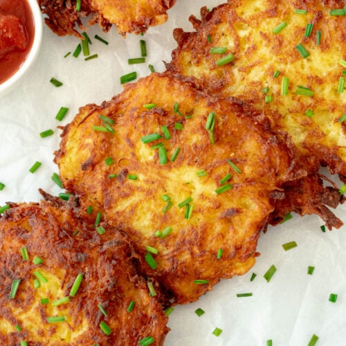 Rosti avec quelques brins de ciboulette.