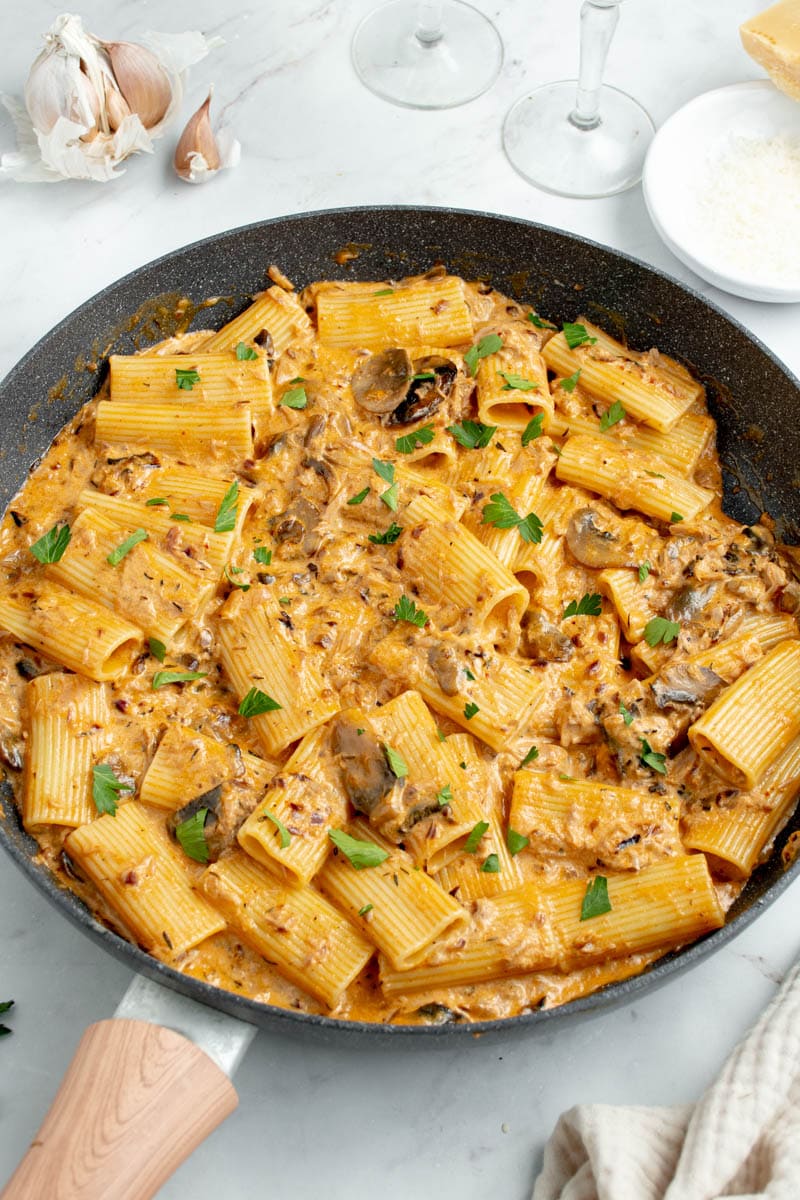 Tuna and mushroom pasta in a frying pan.