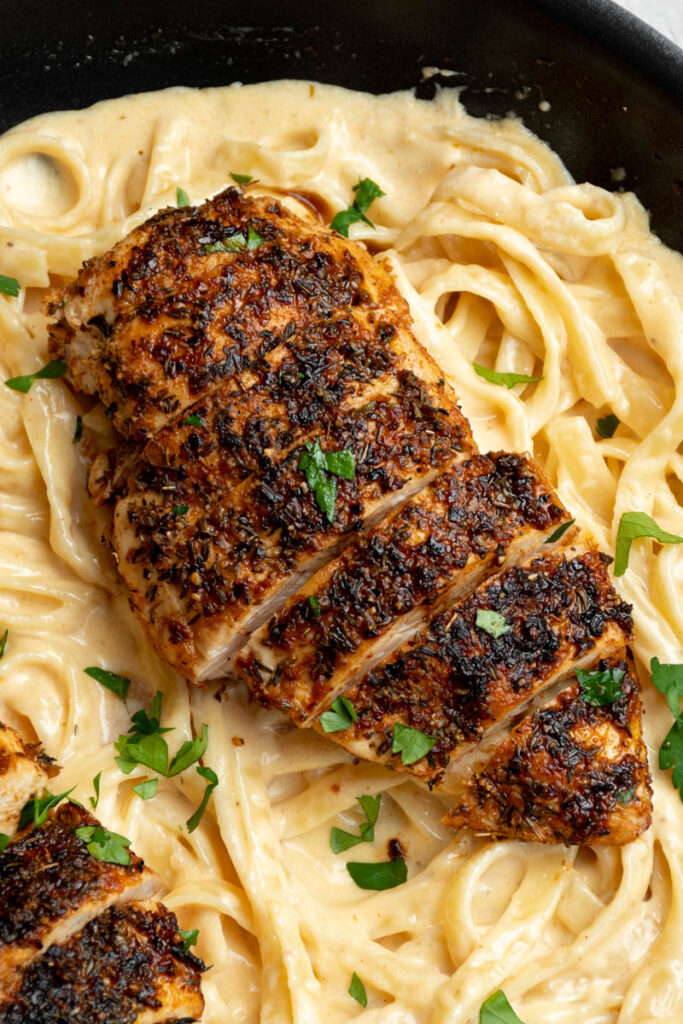 Blackened chicken Alfredo (with creamy Fettuccine) - Marie Food Tips